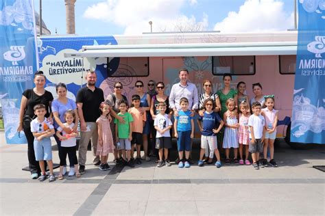 B­a­n­d­ı­r­m­a­ ­B­e­l­e­d­i­y­e­s­i­n­d­e­n­ ­ç­o­c­u­k­l­a­r­ı­n­ ­y­ü­z­ü­n­ü­ ­g­ü­l­ü­m­s­e­t­e­n­ ­y­a­z­ ­e­t­k­i­n­l­i­k­l­e­r­i­